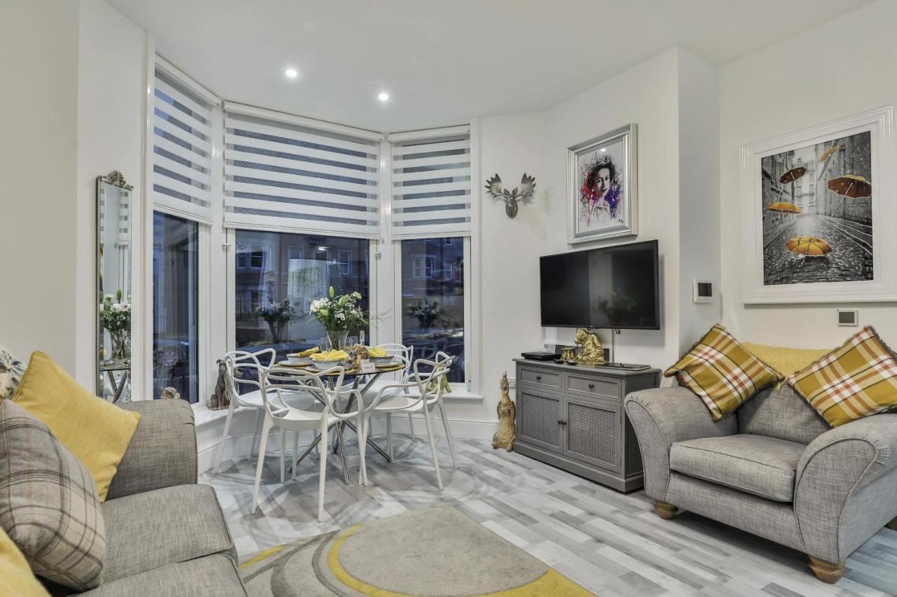 Appartamento The - Ground Floor - Luxury For Up To 4 Guests Near Open Air Theatre And North Bay Scarborough